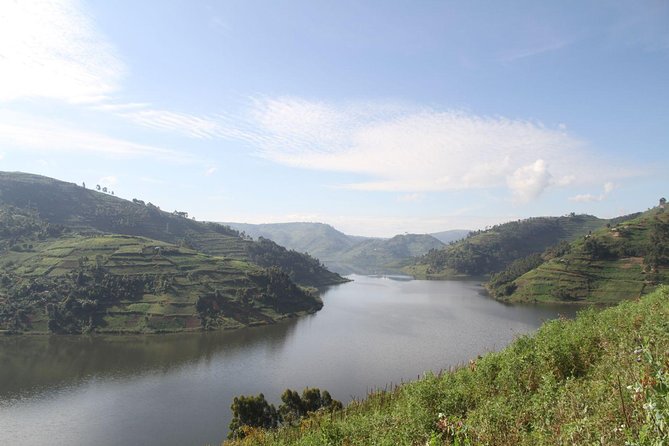 3 Days Gorilla trekking tour - Day one: Kampala, Entebbe, and the equator