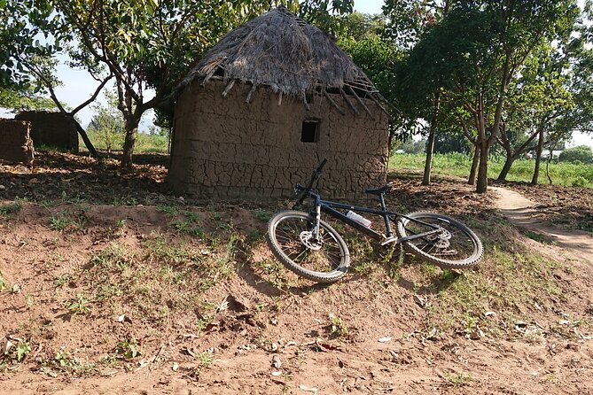 7 Hours Guided Cycling Tour to Sezibwa Waterfalls - Farms, villages, and the everyday countryside