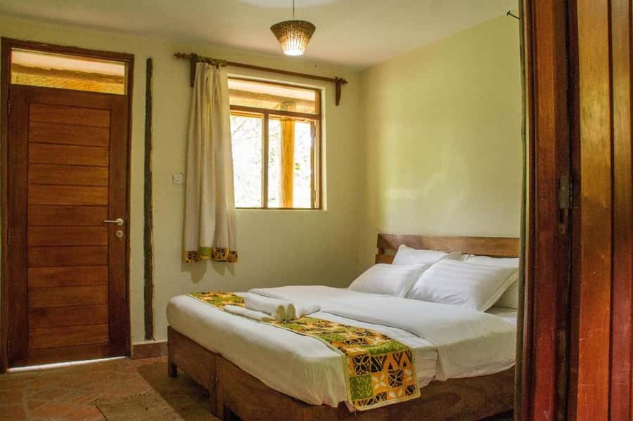 From Kigali: 2-Day Gorilla Trek: Bwindi Nat Park - Why this short Uganda crossing works