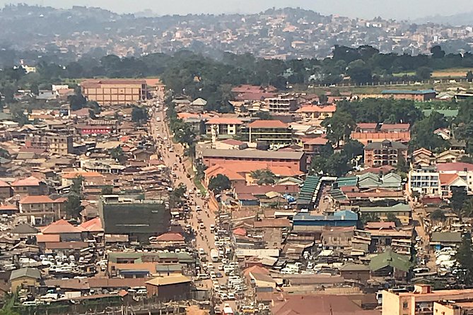 Kampala Urban Adventure - Walking Tour - One hour inside Owino Market