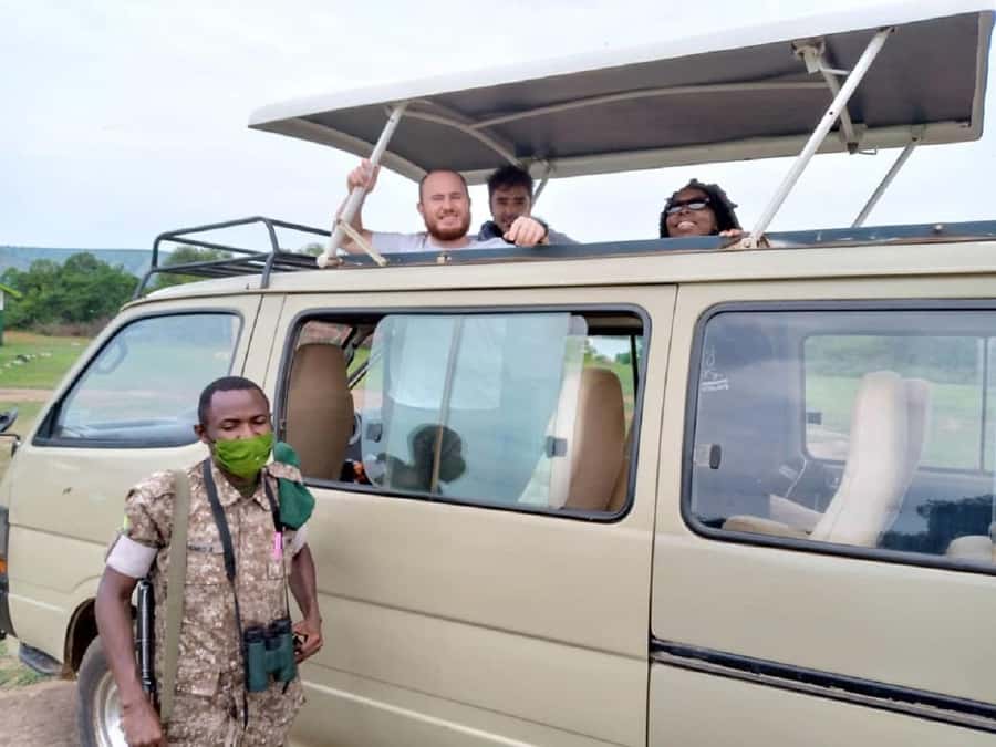 Lake Mburo National Park with Equator, Game Drive & Cruise - Guides, languages, and group size