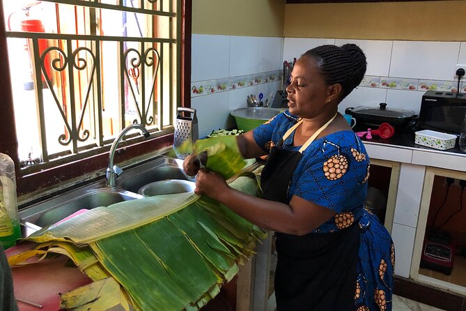 Private Ugandan Food Cooking Class and Culture Experience - Cooking three Ugandan recipes over fire