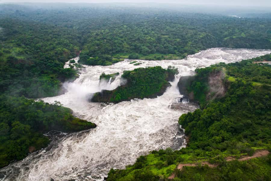 The Big5 3 Days Wildlife Adventure Experience in Uganda. - The long road from Kampala to Murchison Falls